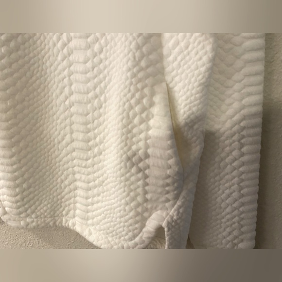 White Boxy Ribbed Sweatshirt - Picture 4 of 5